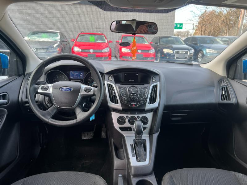 Ford Focus SE Hatch 2014