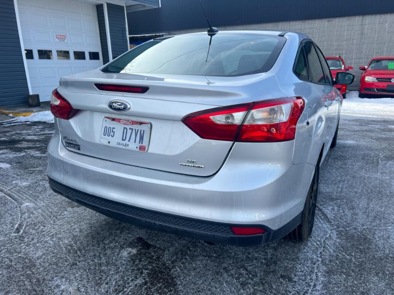 Ford Focus SE Sedan 2013