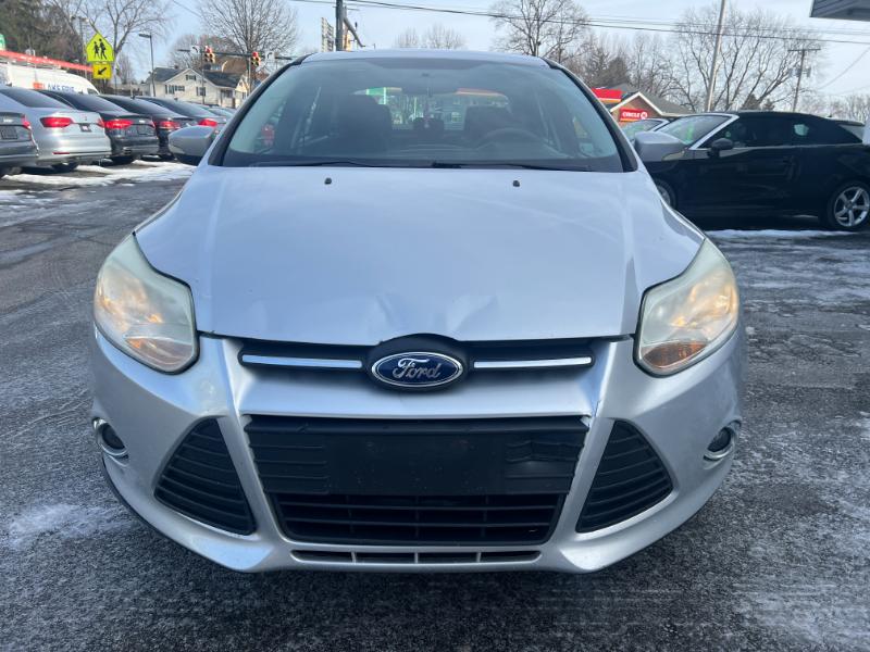 Ford Focus SE Sedan 2013