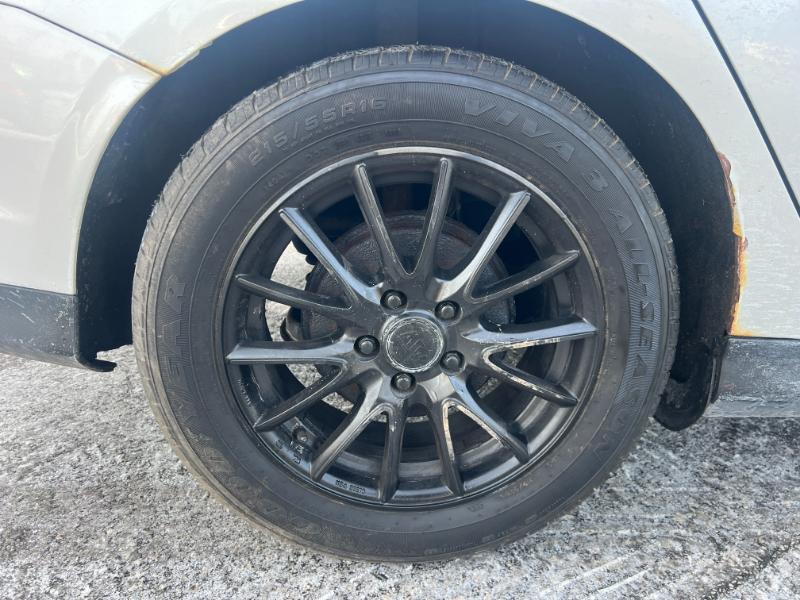 Ford Focus SE Sedan 2013