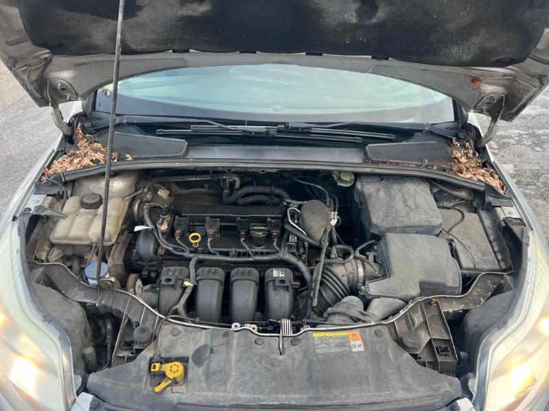 Ford Focus SE Sedan 2013