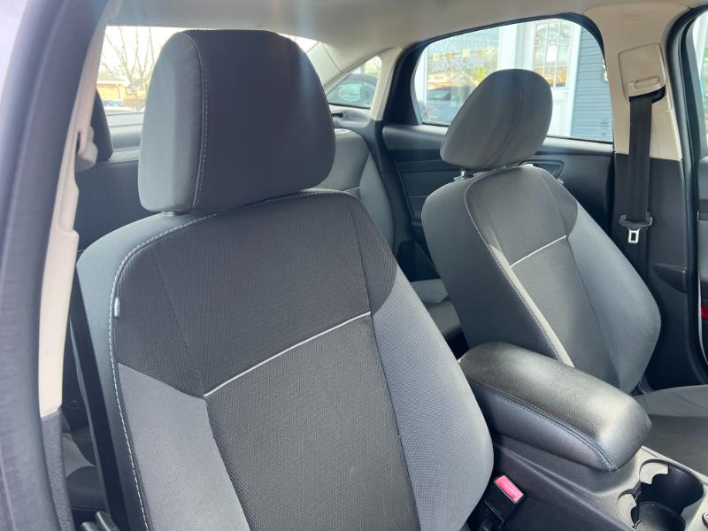 Ford Focus SE Sedan 2013