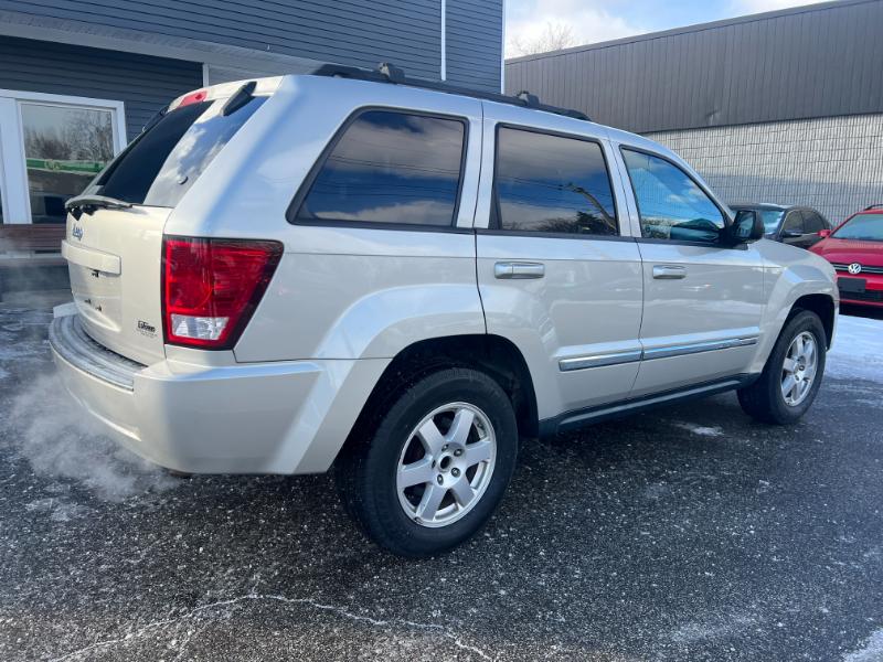 Jeep Grand Cherokee Laredo 4WD 2010