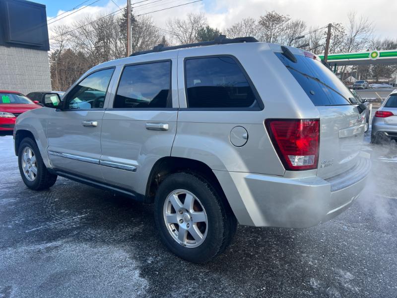 Jeep Grand Cherokee Laredo 4WD 2010