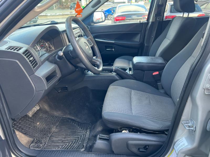 Jeep Grand Cherokee Laredo 4WD 2010