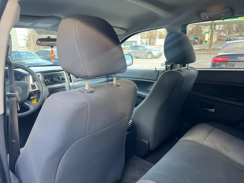 Jeep Grand Cherokee Laredo 4WD 2010