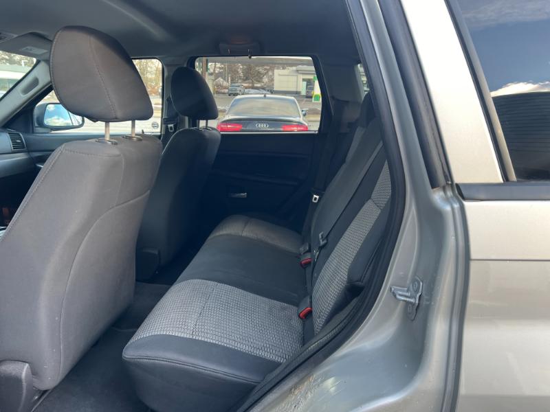 Jeep Grand Cherokee Laredo 4WD 2010