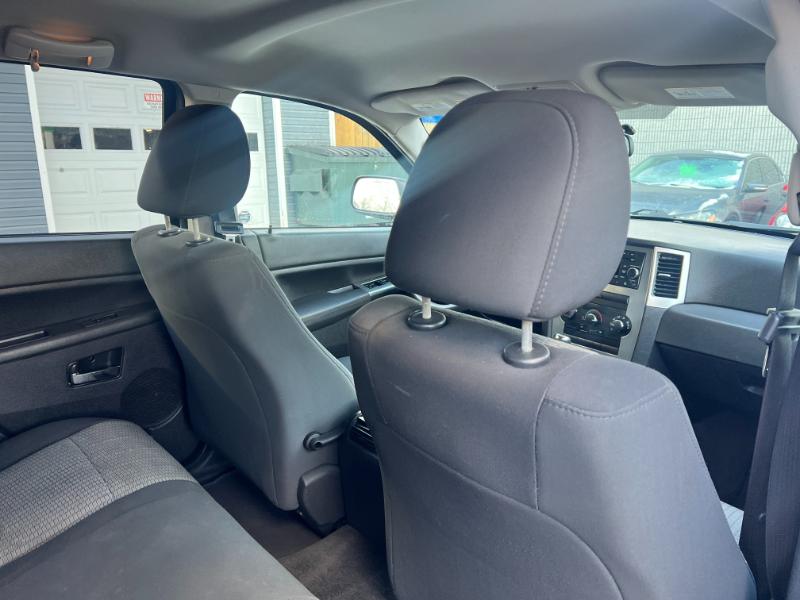 Jeep Grand Cherokee Laredo 4WD 2010