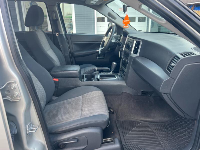 Jeep Grand Cherokee Laredo 4WD 2010