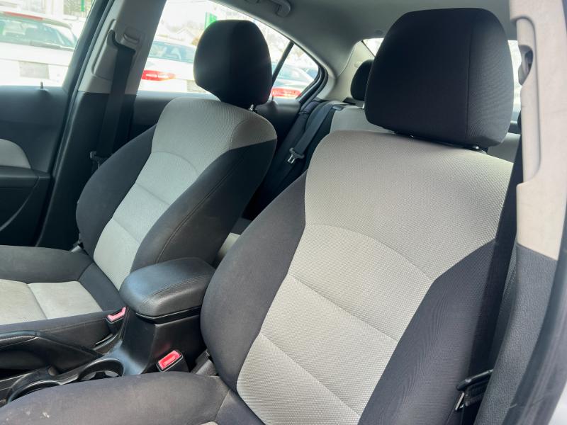 Chevrolet Cruze 2LS 2012