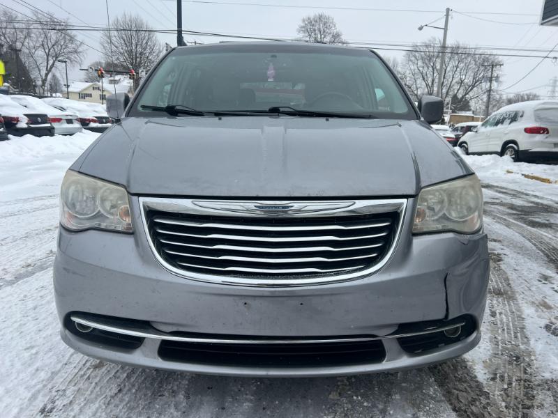 Chrysler Town & Country Touring 2013