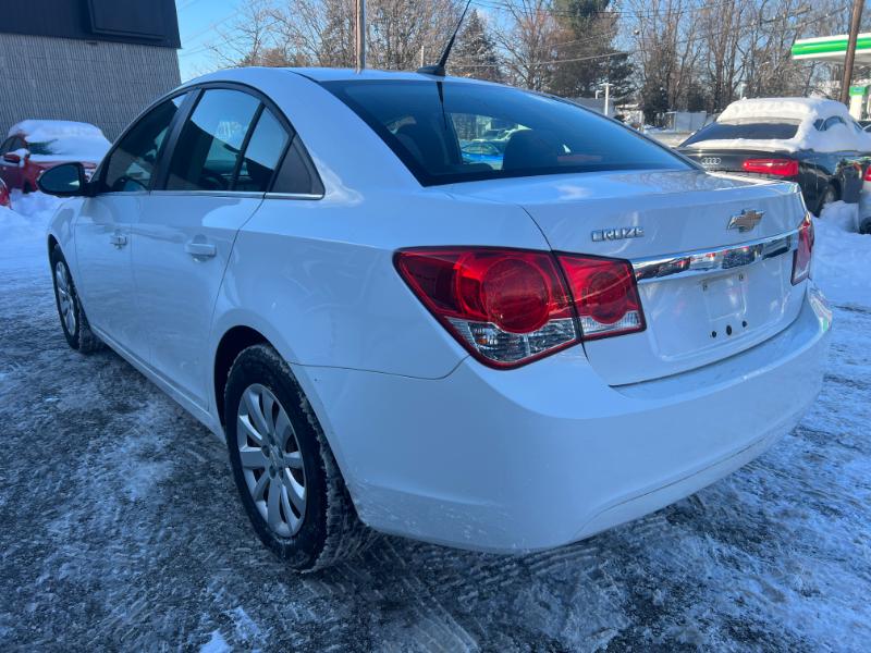 Chevrolet Cruze 2LS 2011