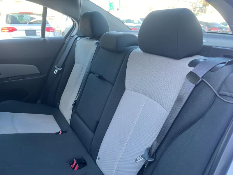 Chevrolet Cruze 2LS 2011