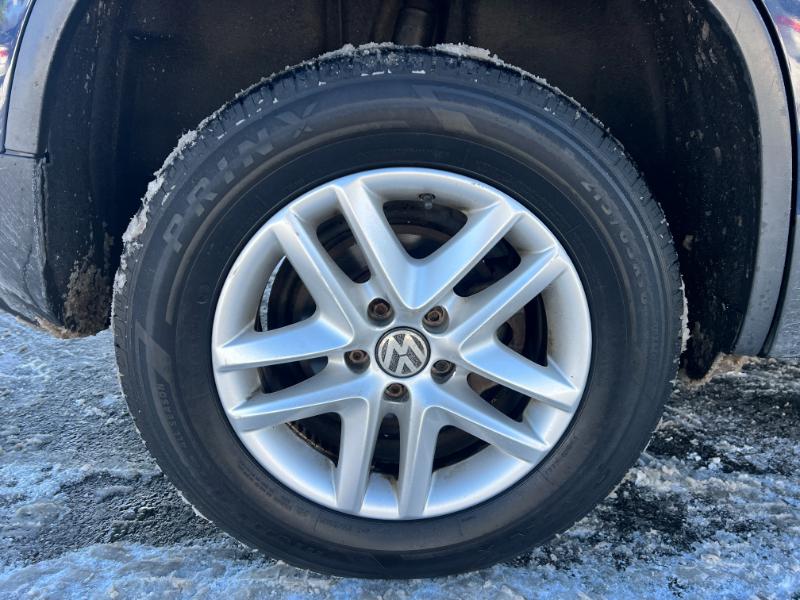 Volkswagen Tiguan SEL 2011