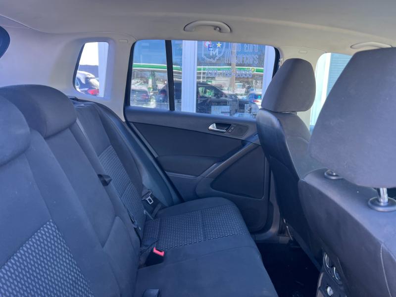 Volkswagen Tiguan SEL 2011