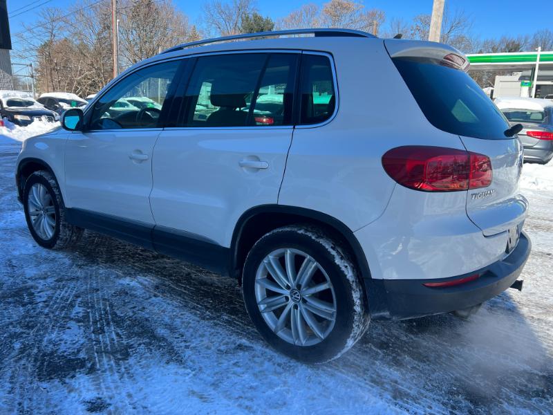 Volkswagen Tiguan S 4Motion 2012