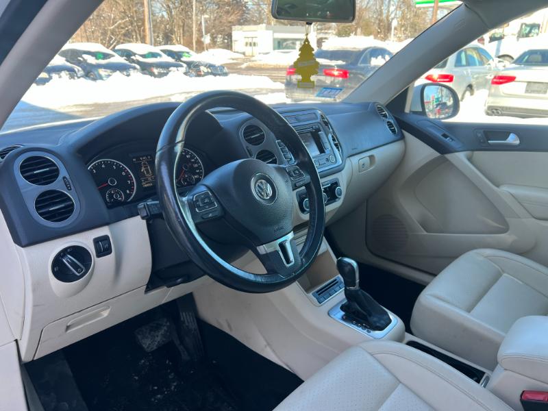 Volkswagen Tiguan S 4Motion 2012