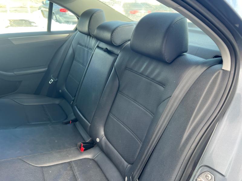 Volkswagen Jetta TDI S 6A 2015