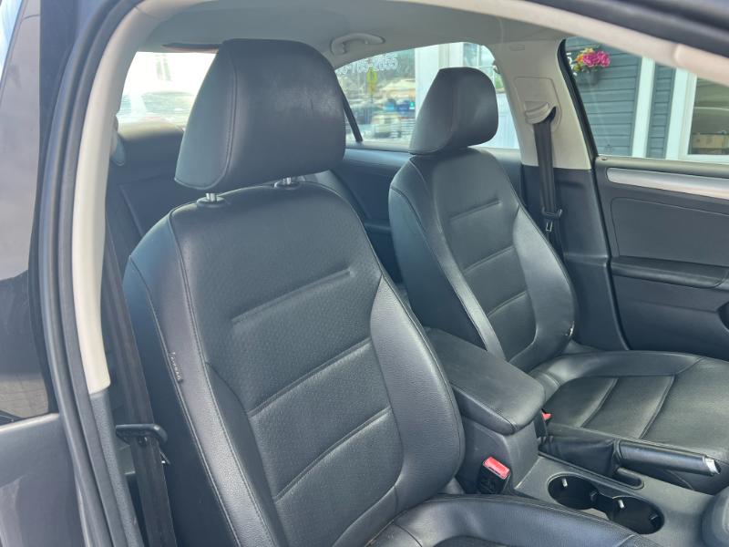 Volkswagen Jetta TDI S 6A 2015