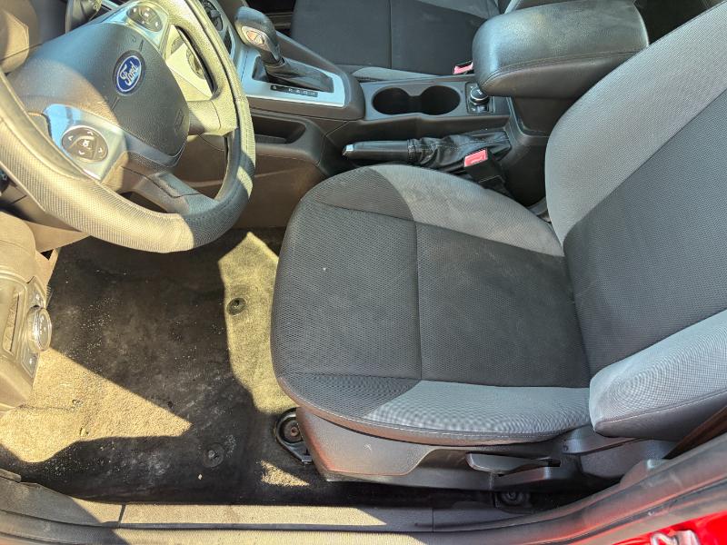 Ford Focus SE Sedan 2012