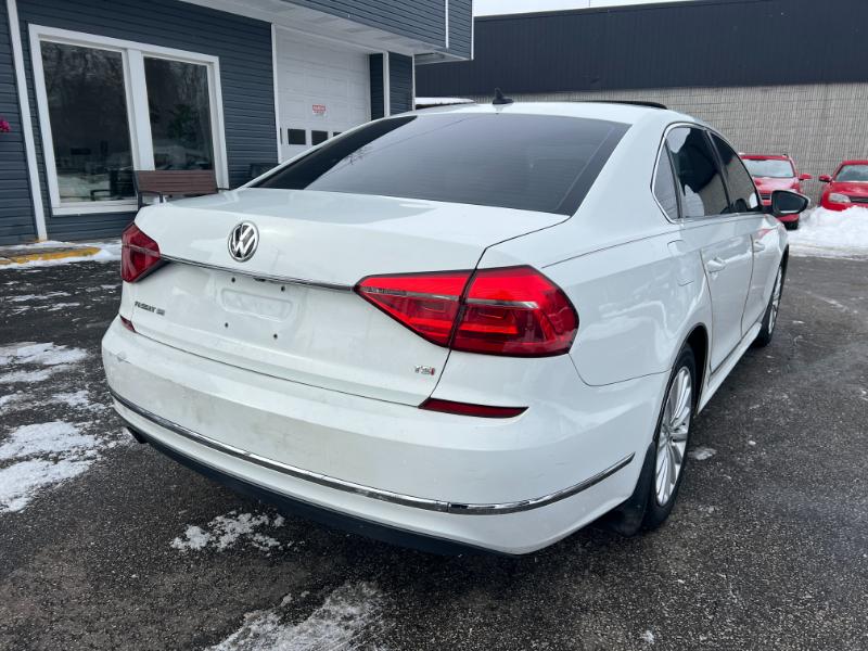 Volkswagen Passat SE PZEV 6A w/ Sunroof & Nav 2016