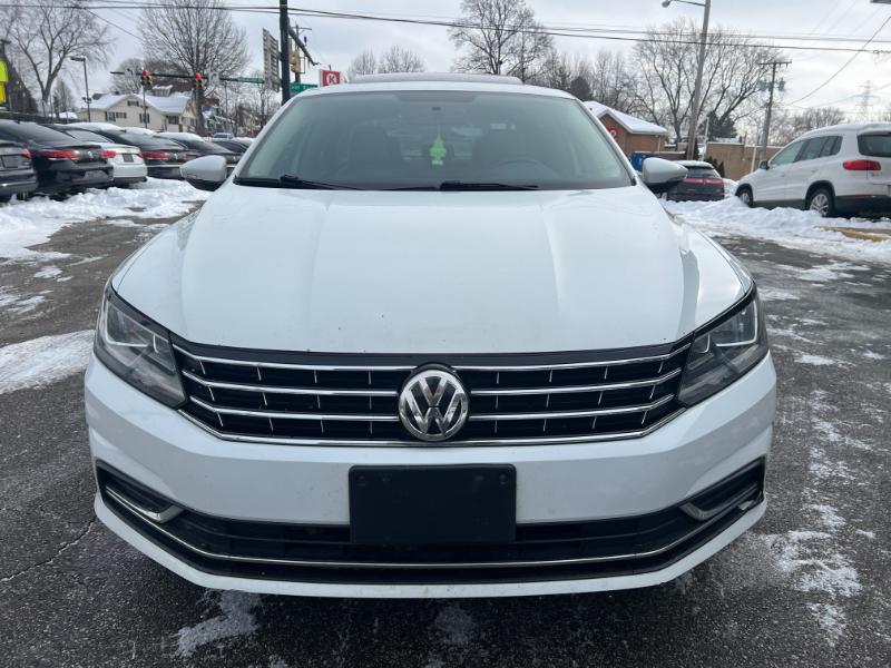 Volkswagen Passat SE PZEV 6A w/ Sunroof & Nav 2016