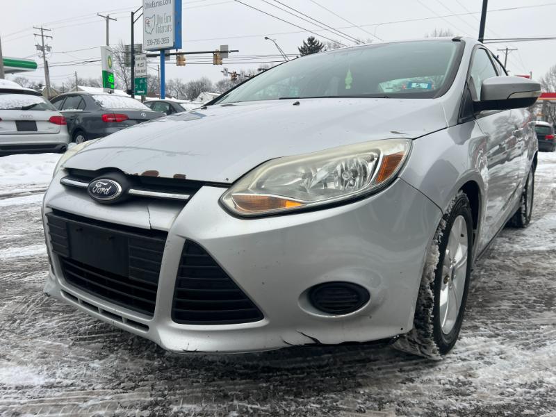 Ford Focus SE Sedan 2014