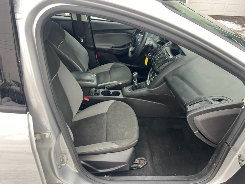 Ford Focus SE Sedan 2014