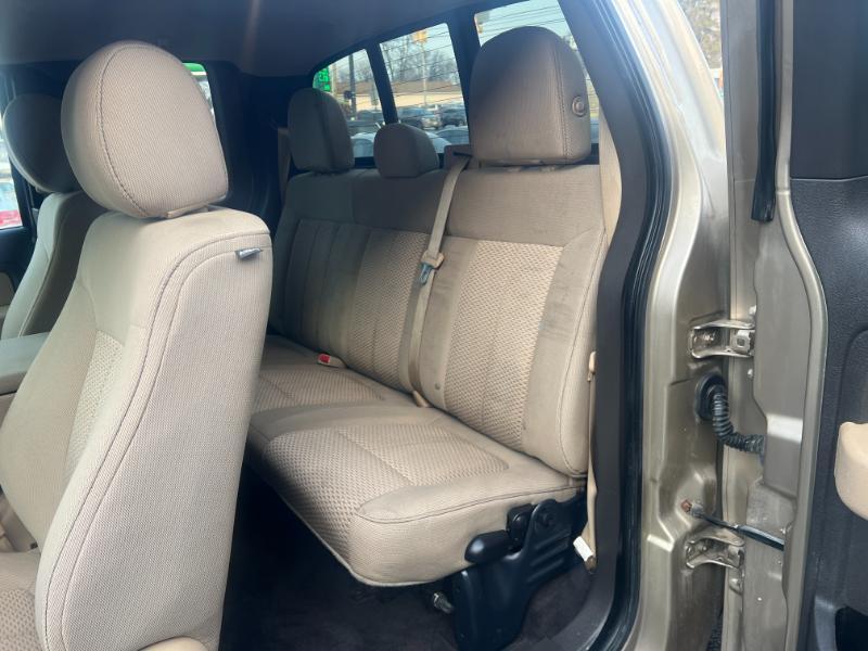 Ford F-150 XLT SuperCab 8-ft. Bed 4WD 2013