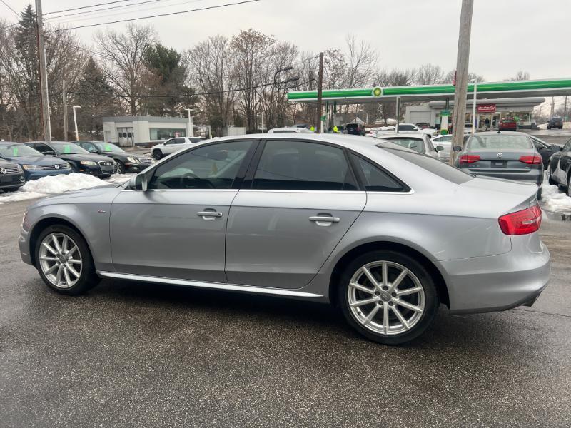 Audi A4 2.0T Sedan quattro Tiptronic 2015