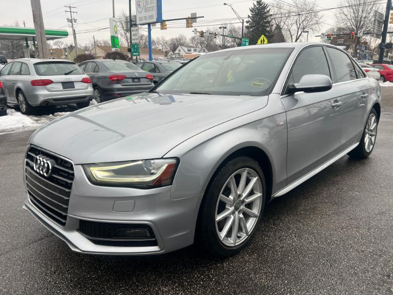 Audi A4 2.0T Sedan quattro Tiptronic 2015