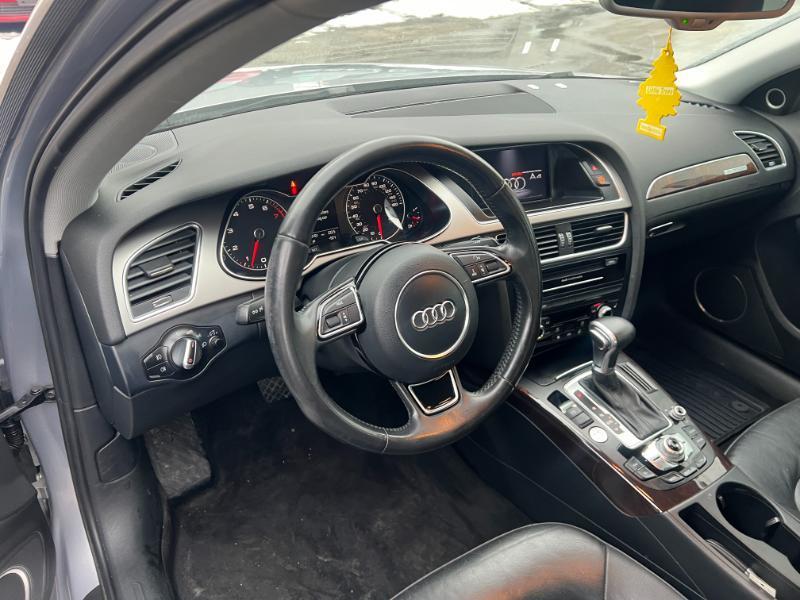 Audi A4 2.0T Sedan quattro Tiptronic 2015