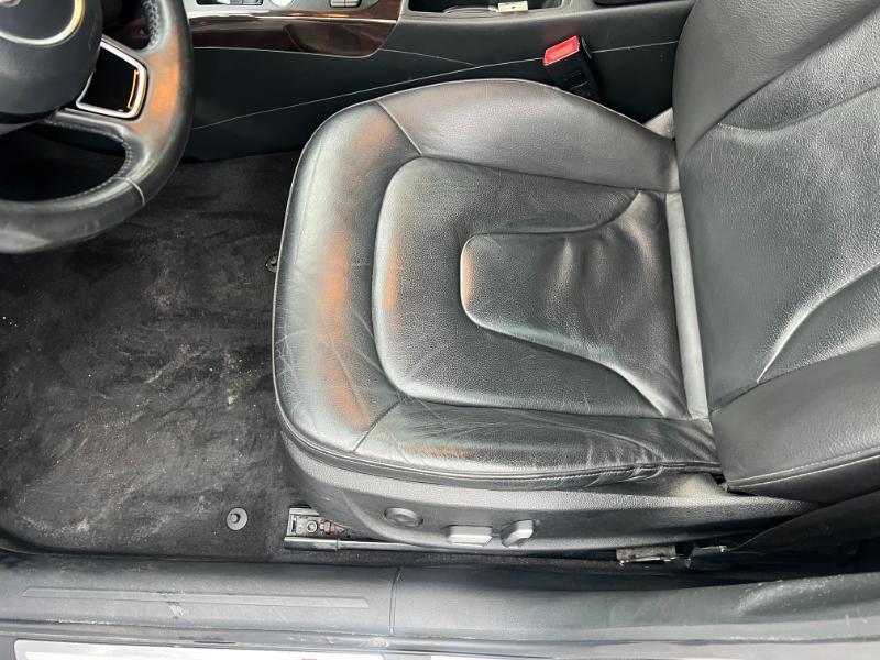 Audi A4 2.0T Sedan quattro Tiptronic 2015