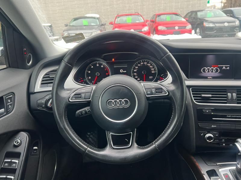 Audi A4 2.0T Sedan quattro Tiptronic 2015