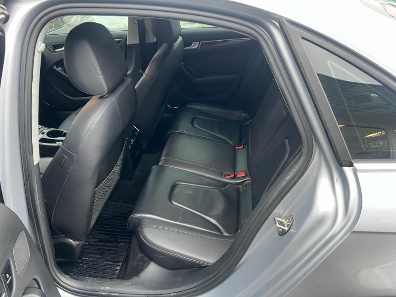 Audi A4 2.0T Sedan quattro Tiptronic 2015