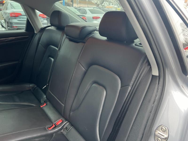 Audi A4 2.0T Sedan quattro Tiptronic 2015