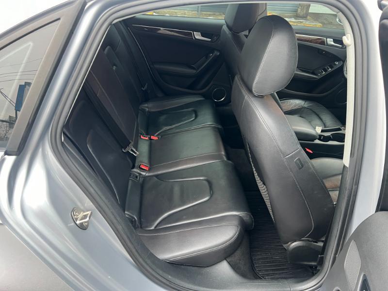 Audi A4 2.0T Sedan quattro Tiptronic 2015