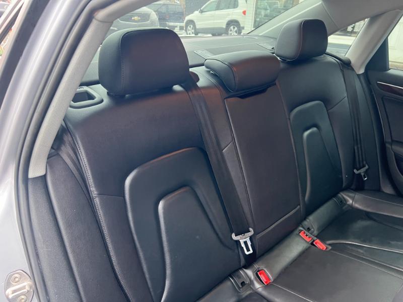 Audi A4 2.0T Sedan quattro Tiptronic 2015