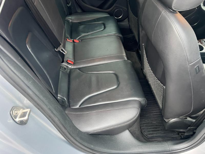 Audi A4 2.0T Sedan quattro Tiptronic 2015