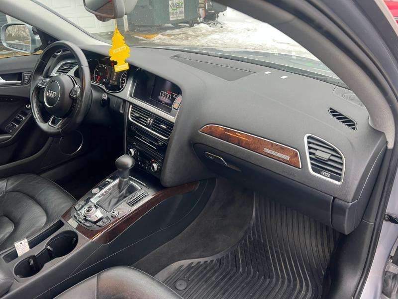 Audi A4 2.0T Sedan quattro Tiptronic 2015