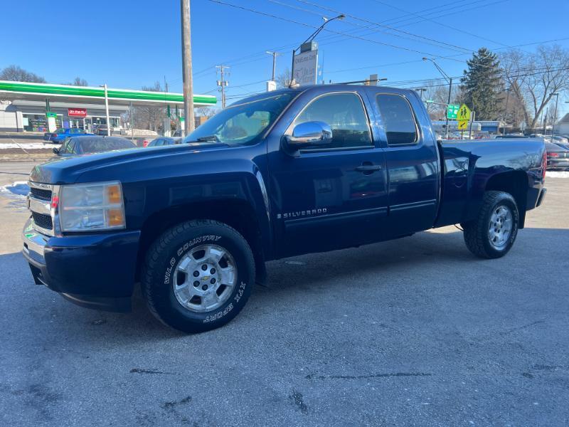 Chevrolet Silverado 1500 Work Truck Ext. Cab Long Box 4WD 2009