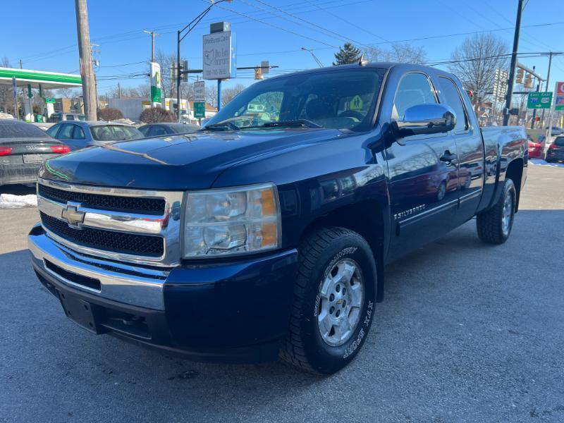 Chevrolet Silverado 1500 Work Truck Ext. Cab Long Box 4WD 2009