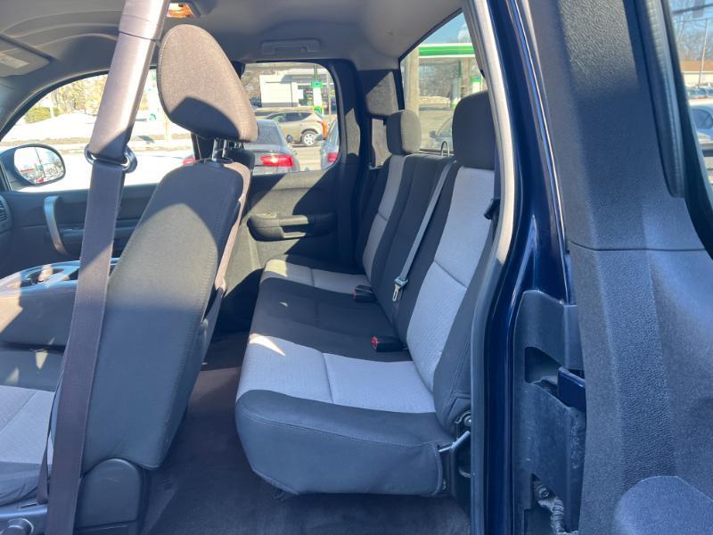 Chevrolet Silverado 1500 Work Truck Ext. Cab Long Box 4WD 2009