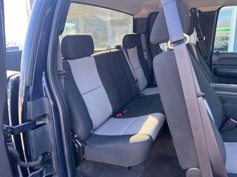 Chevrolet Silverado 1500 Work Truck Ext. Cab Long Box 4WD 2009