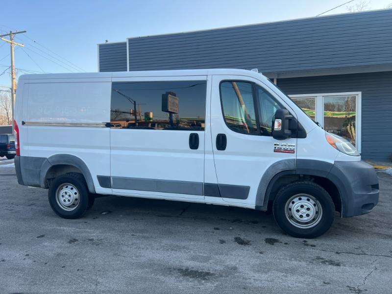 RAM Promaster 1500 Low Roof Tradesman 136-in. WB 2016