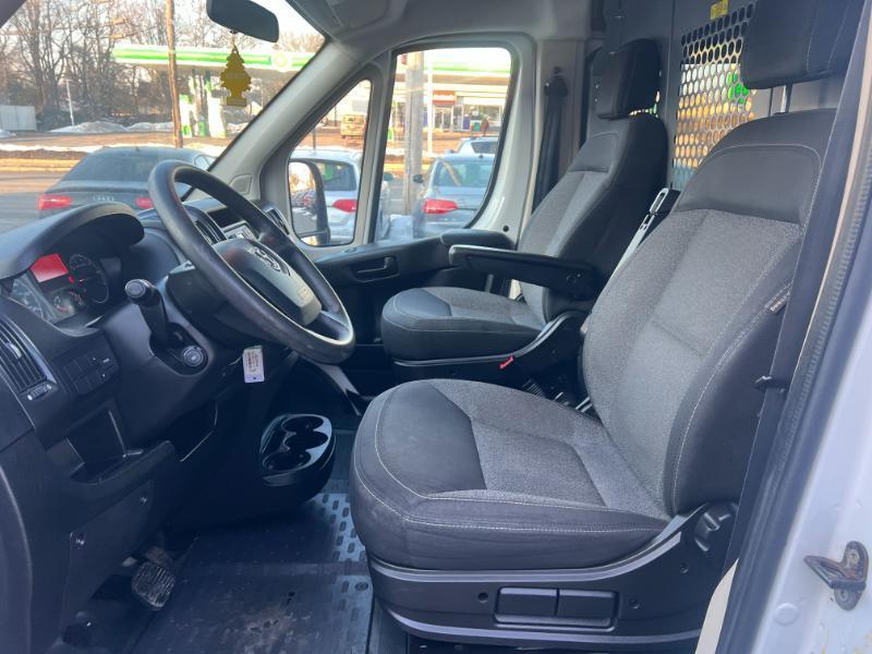 RAM Promaster 1500 Low Roof Tradesman 136-in. WB 2016