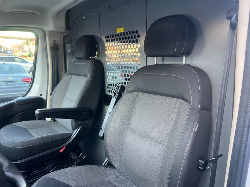 RAM Promaster 1500 Low Roof Tradesman 136-in. WB 2016