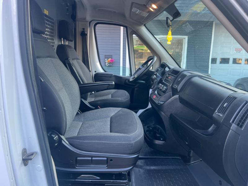 RAM Promaster 1500 Low Roof Tradesman 136-in. WB 2016