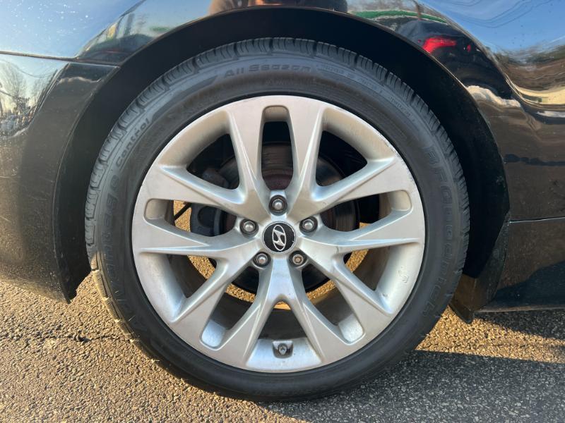 Hyundai Genesis Coupe 3.8 Track Manual 2013