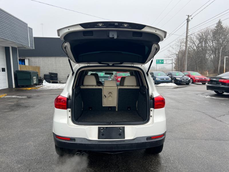 Volkswagen Tiguan S 2014